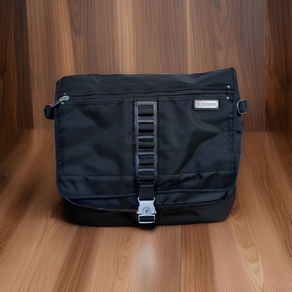 Victorinox Vintage Precision Gear Nylon Travel Messenger Attache Briefcase Bag